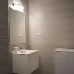 Mirandis - Modern With Free Parking Near Coresi Mall Apartament Braszów