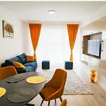 Mirandis - Modern With Free Parking Near Coresi Mall شقة براشوف