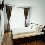 Apartament Mirandis - Modern With Free Parking Near Coresi Mall Braszów