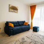 Mirandis - Modern With Free Parking Near Coresi Mall * Braszów