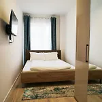 Apartament Mirandis - Modern With Free Parking Near Coresi Mall *