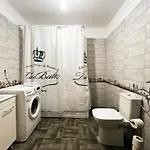 Mirandis - Modern With Free Parking Near Coresi Mall * Braszów