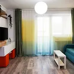 Mirandis - Modern With Free Parking Near Coresi Mall Apartament Braszów