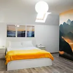 Apartament Mirandis - Modern With Free Parking Near Coresi Mall *