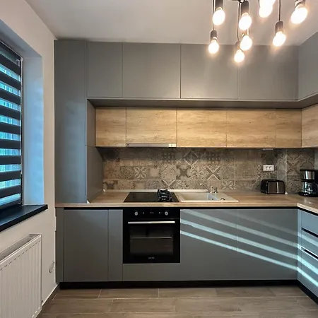 Mirandis - Modern With Free Parking Near Coresi Mall * Braşov