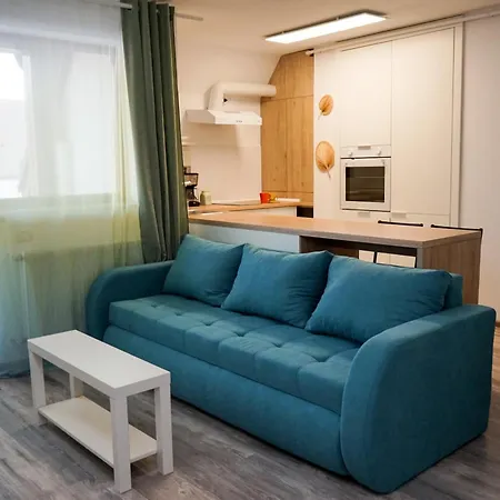 Mirandis - Comfort & Private Parking Near Coresi Mall Apartament *