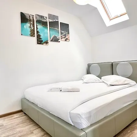 Apartamento Mirandis - Modern With Free Parking Near Coresi Mall *