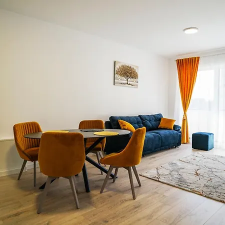 Apartamento Mirandis - Modern With Free Parking Near Coresi Mall Braşov