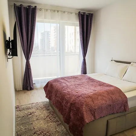 Apartament Mirandis - Comfort & Private Parking Near Coresi Mall