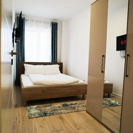 Mirandis - Modern With Free Parking Near Coresi Mall Appartement *