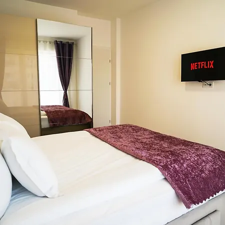 Mirandis - Modern With Free Parking Near Coresi Mall Brasov