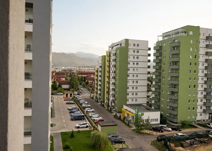 Mirandis - Modern With Free Parking Near Coresi Mall *