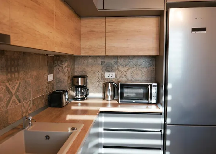 Appartement Mirandis - Modern With Free Parking Near Coresi Mall Braşov