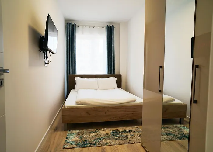 Appartement Mirandis - Modern With Free Parking Near Coresi Mall *